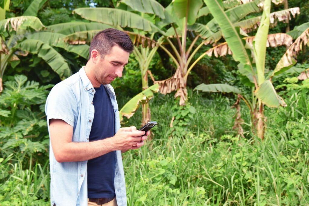 20 Tips to Save Money in Fiji 💵 [2025]