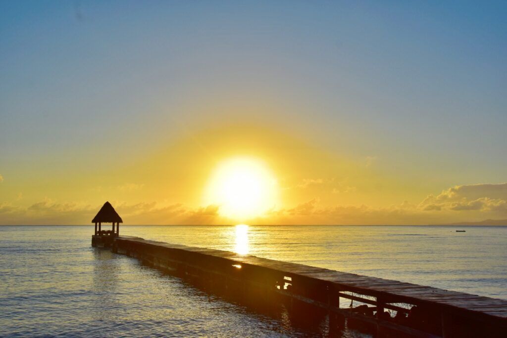 20 Tips to Save Money in Fiji 💵 [2025]