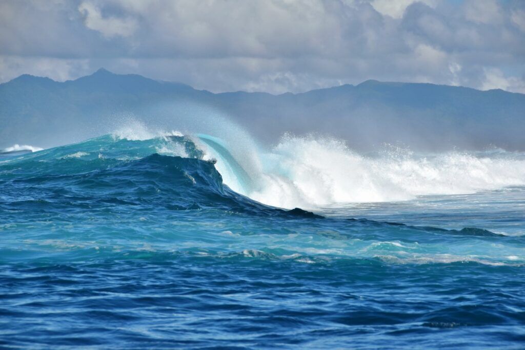 10 Best Places to Surf in Fiji