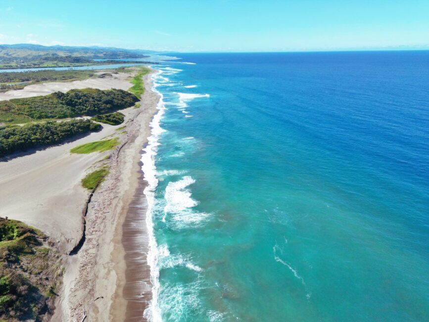 6 Surf Spots on the Coral Coast