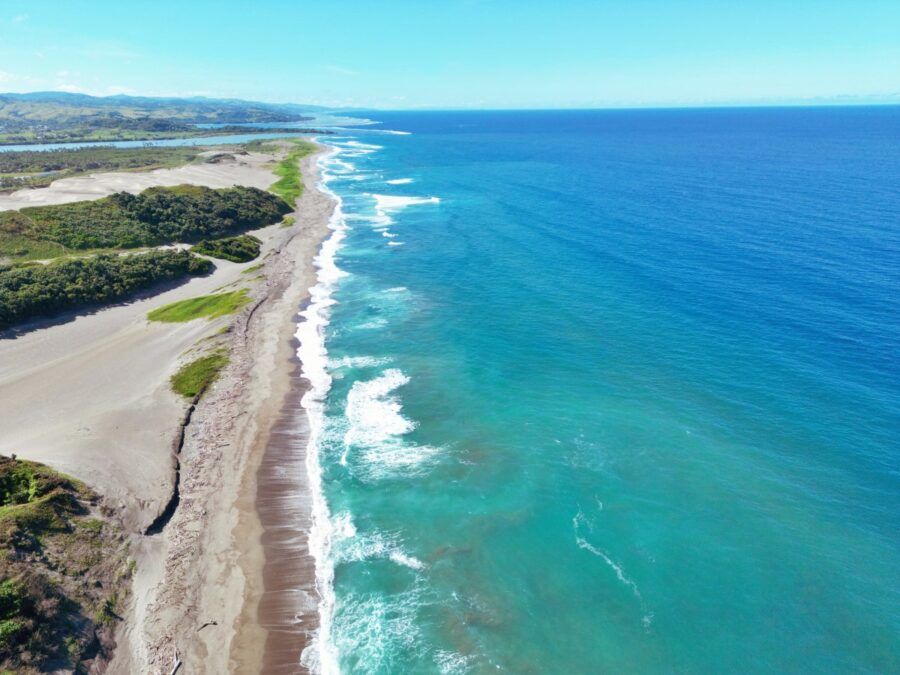 6 Surf Spots on the Coral Coast