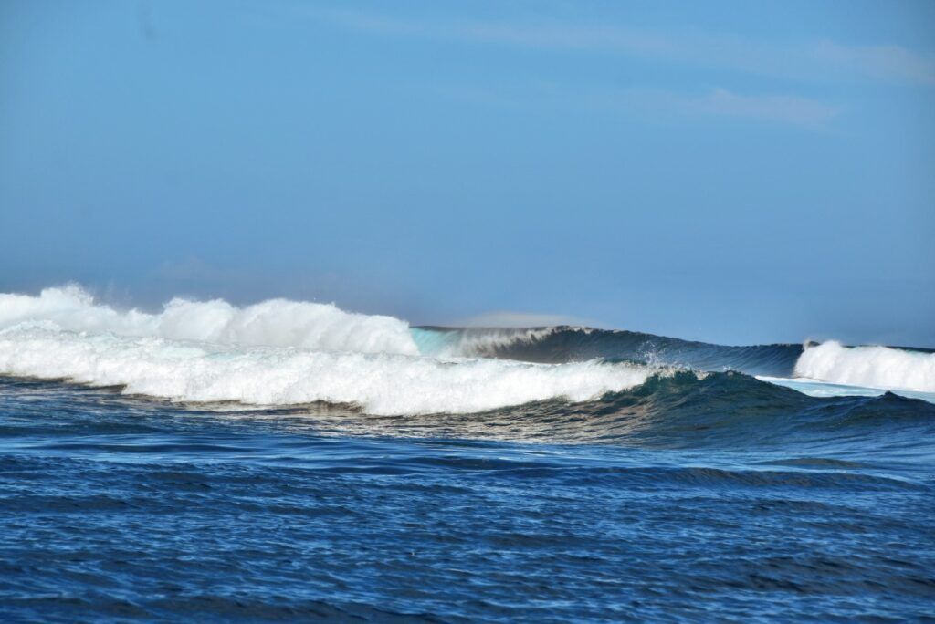 5 Best Surf Spots on the Pacific Harbour & Beqa