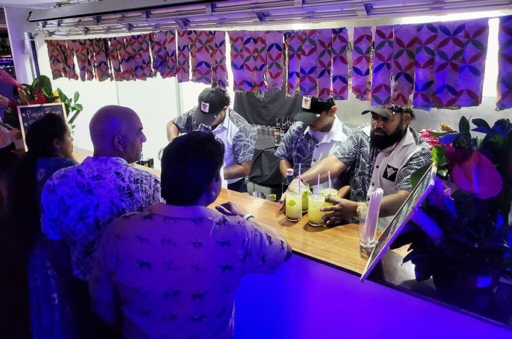 10 Best Bars in Denarau