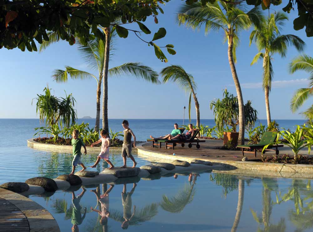 -resorts-mamanuca-islands-fiji