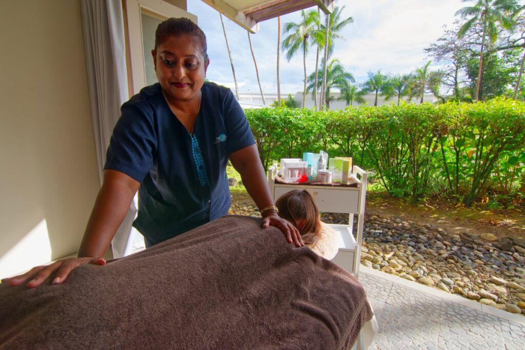 10 Adult-Only Activities on the Pacific Harbour & Beqa