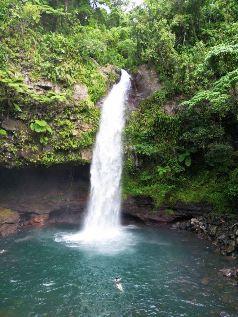 10 Best Swimming Spots in Fiji