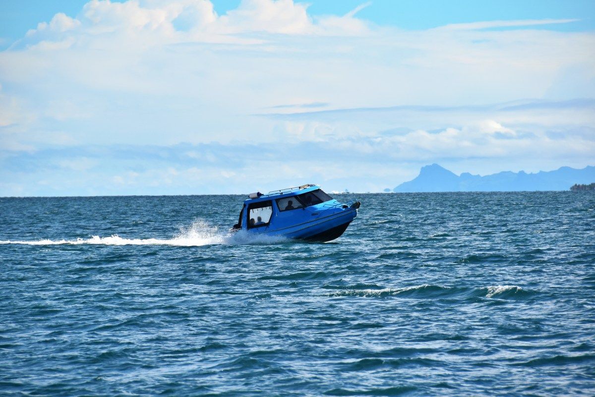 How to Catch a Water Taxi in Fiji