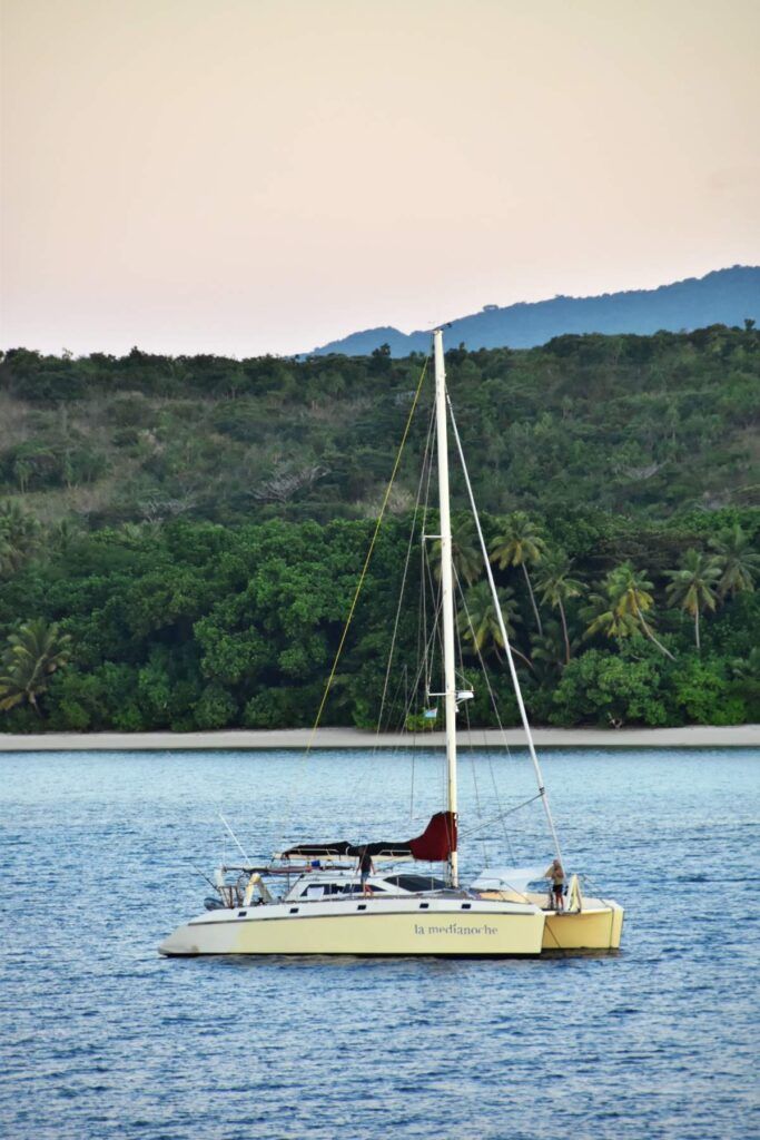 The Sailing Guide to Fiji