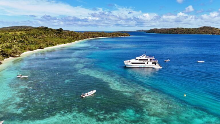 How to Take the Ferry to the Yasawa Islands