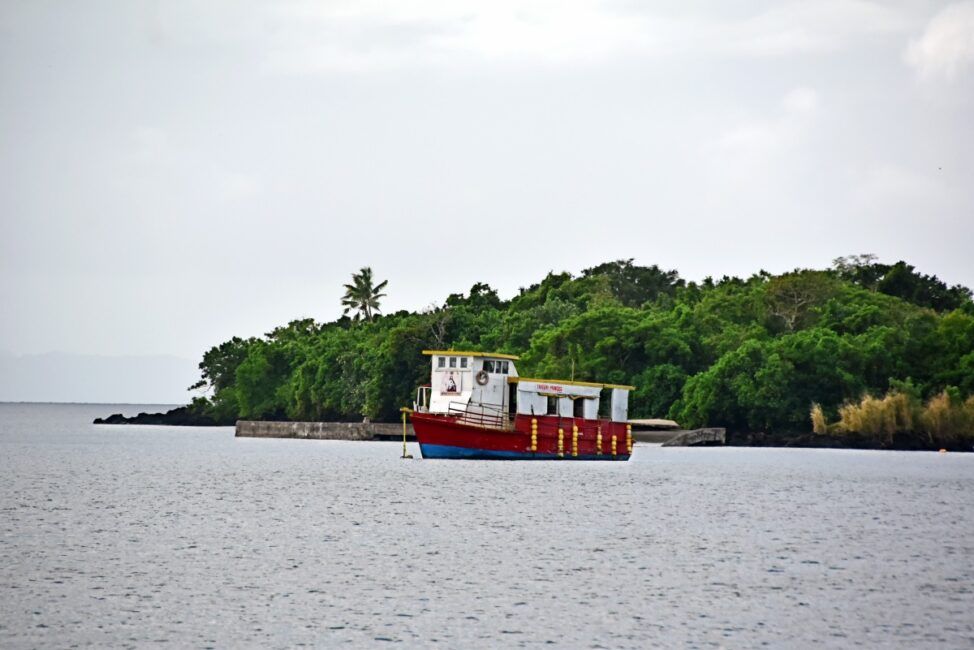 How to Take the Ferry to Taveuni