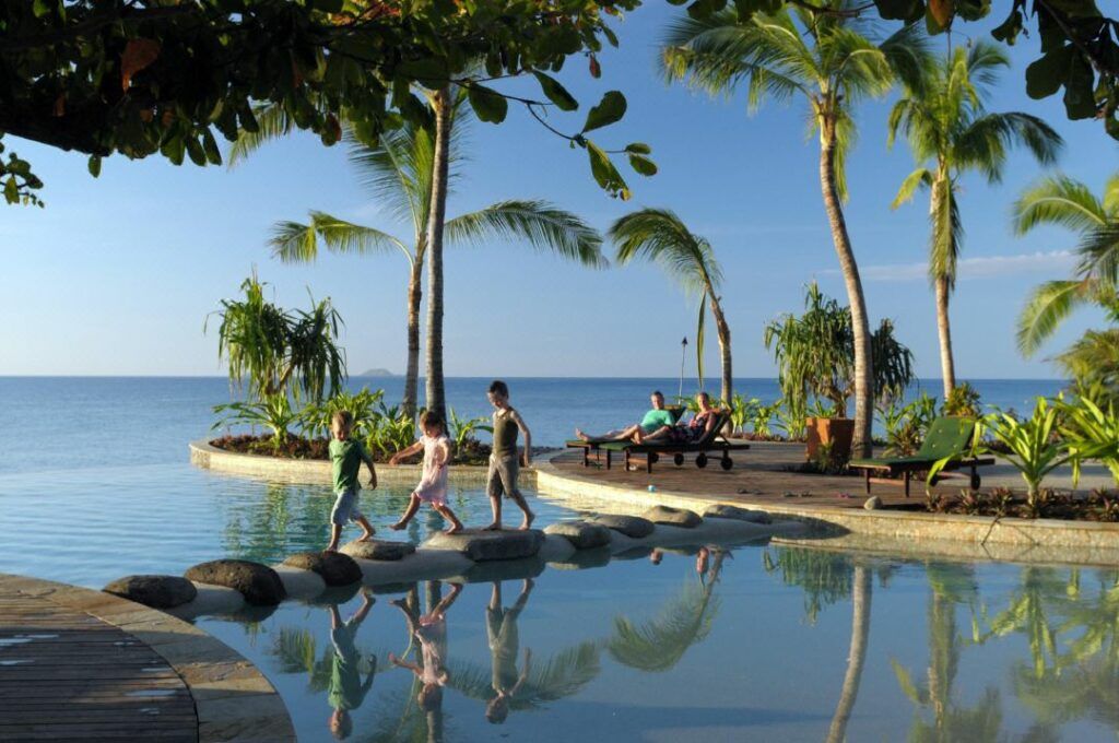 5 Resorts in Fiji Where Kids Eat for Free