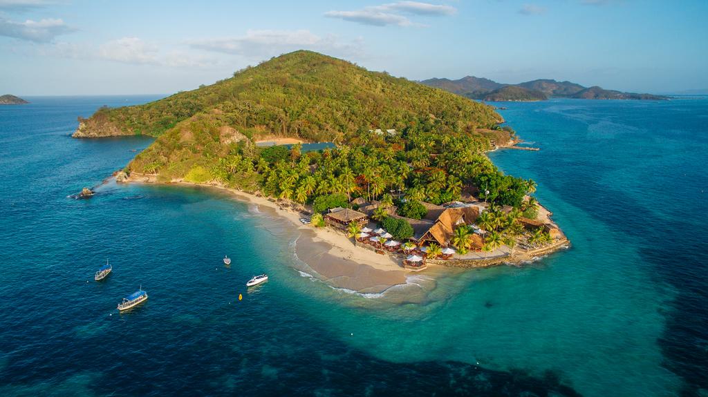 5 Resorts in Fiji Where Kids Eat for Free
