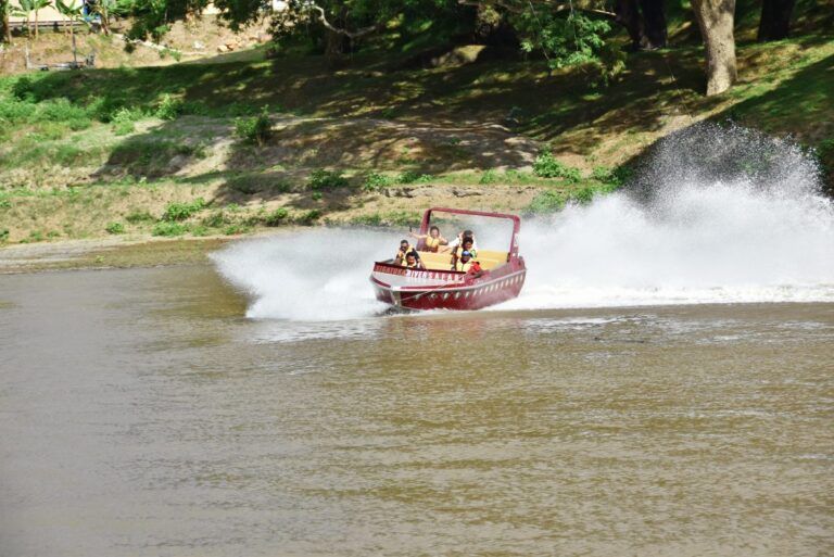 The Best Jet Boat Tours in Fiji