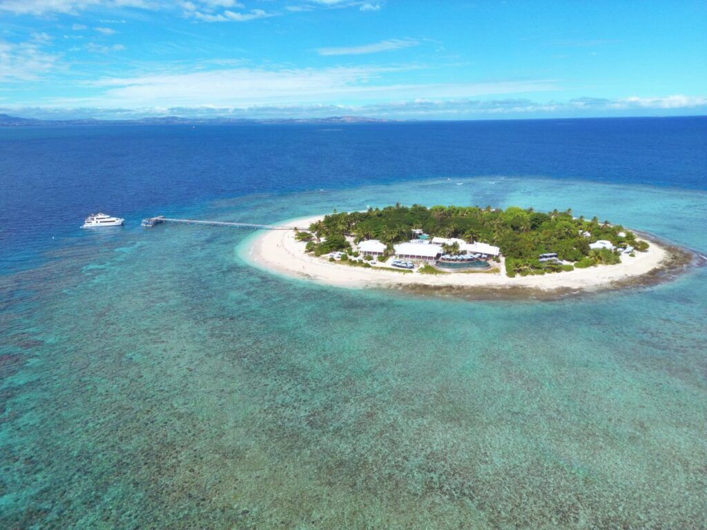 The BEST Travel Guide to Fiji: How to Plan a Trip to Fiji 🌴 [2025]