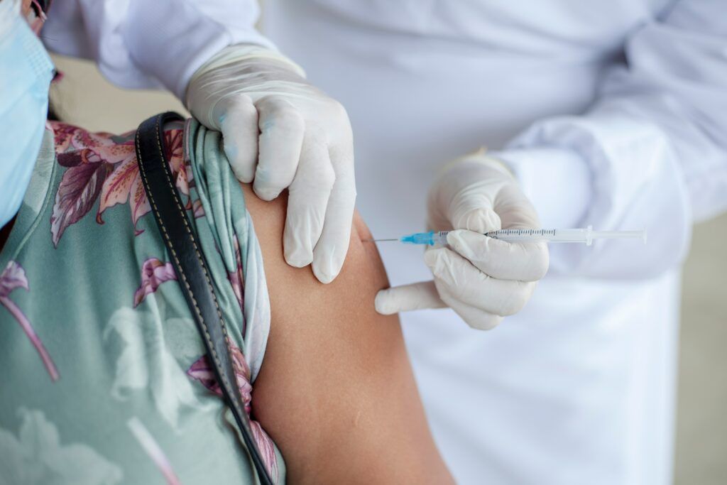 Do You Need Vaccines to Travel to Fiji? ???? [2023]