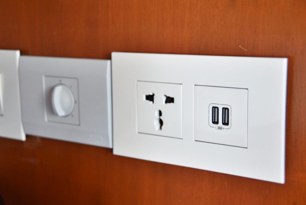 Fiji Electrical Outlets &amp; Power Plugs ⚡