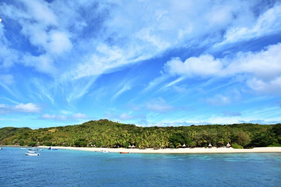 Fiji Weather, Seasons & Climate + Weather by Month ⛅ [2026]