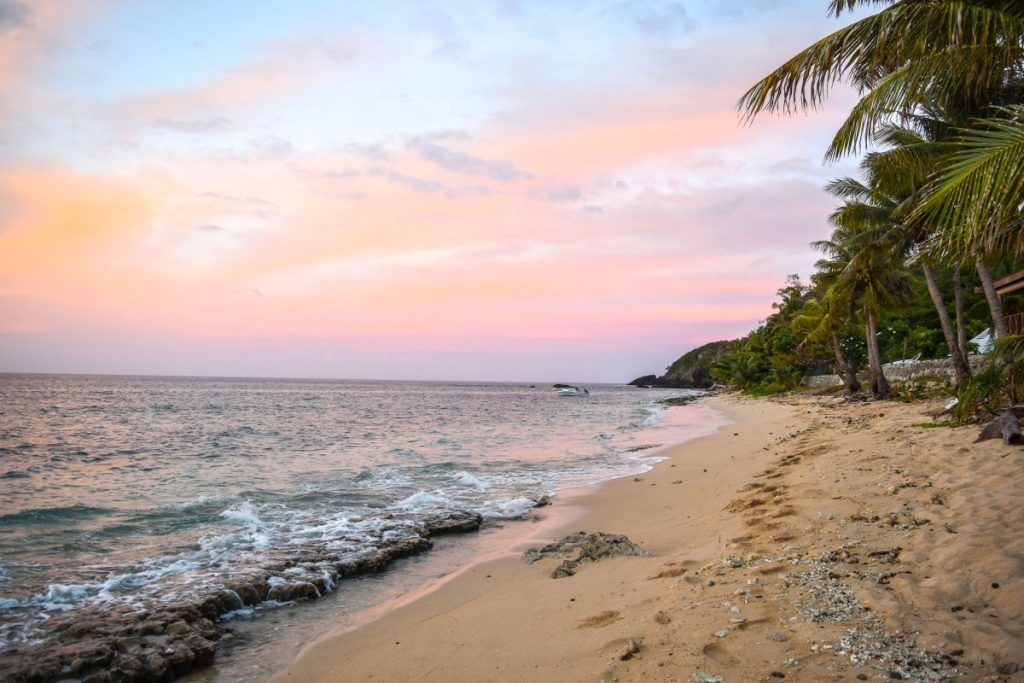 Fiji Weather, Seasons & Climate + Weather by Month ⛅ [2025]