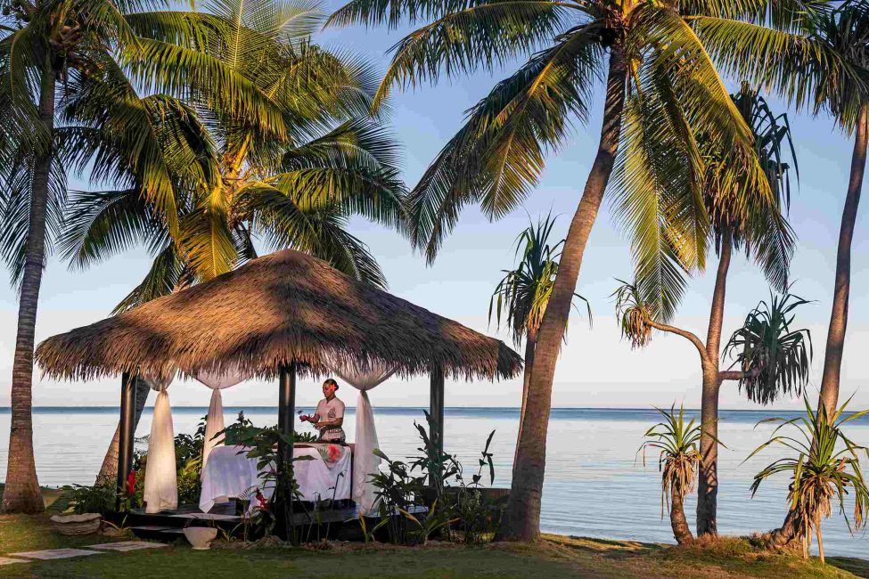 10 Most Romantic Resorts in the Mamanuca Islands ❤️ [2025]