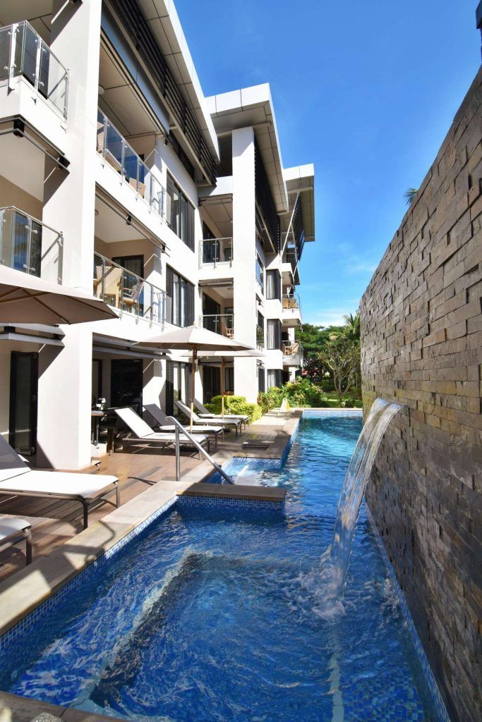 10 BEST Resorts on Denarau Island ????️ [2025]