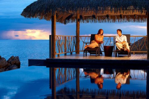 25 Most Romantic Honeymoon Resorts in Fiji ❤️ [2025]
