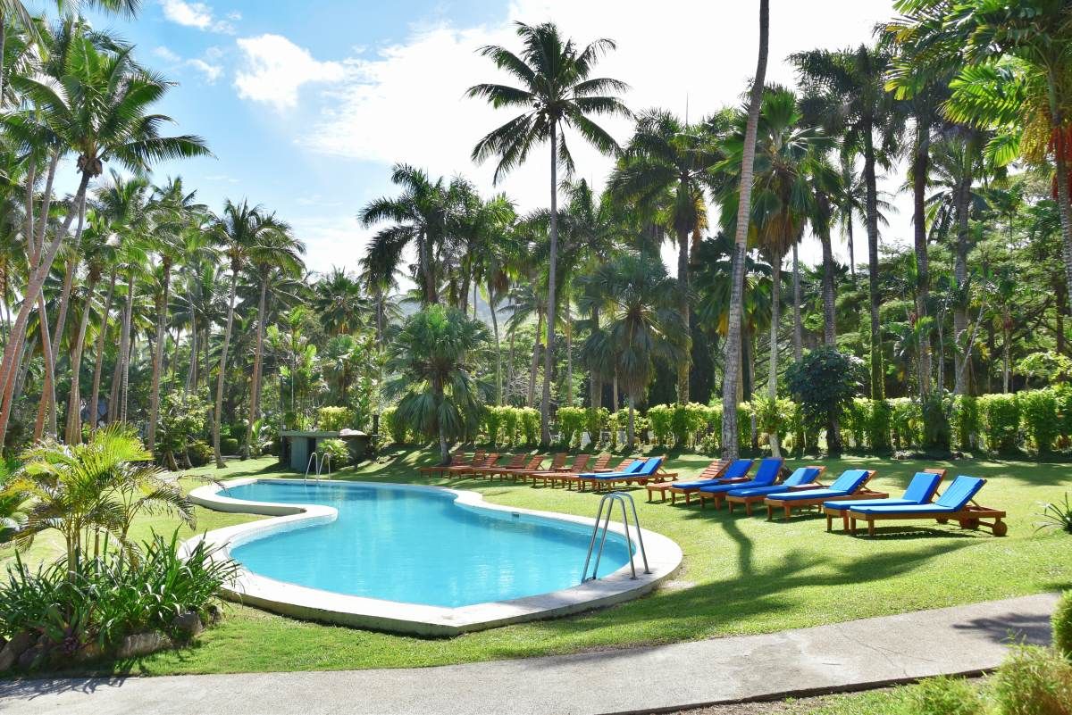 25 BEST Hotels & Places to Stay on the Coral Coast [2025]