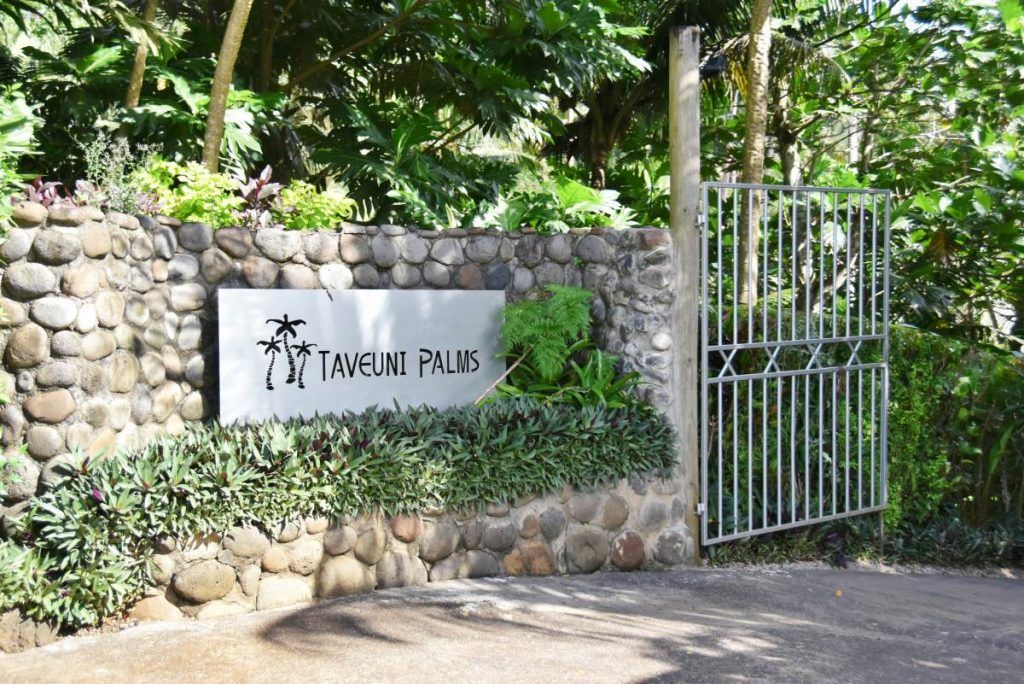 10 Most Romantic Honeymoon Resorts on Taveuni ❤️