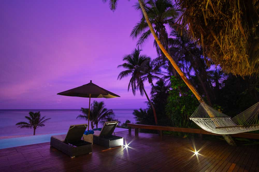 25 Most Romantic Honeymoon Resorts in Fiji ❤️ [2025]