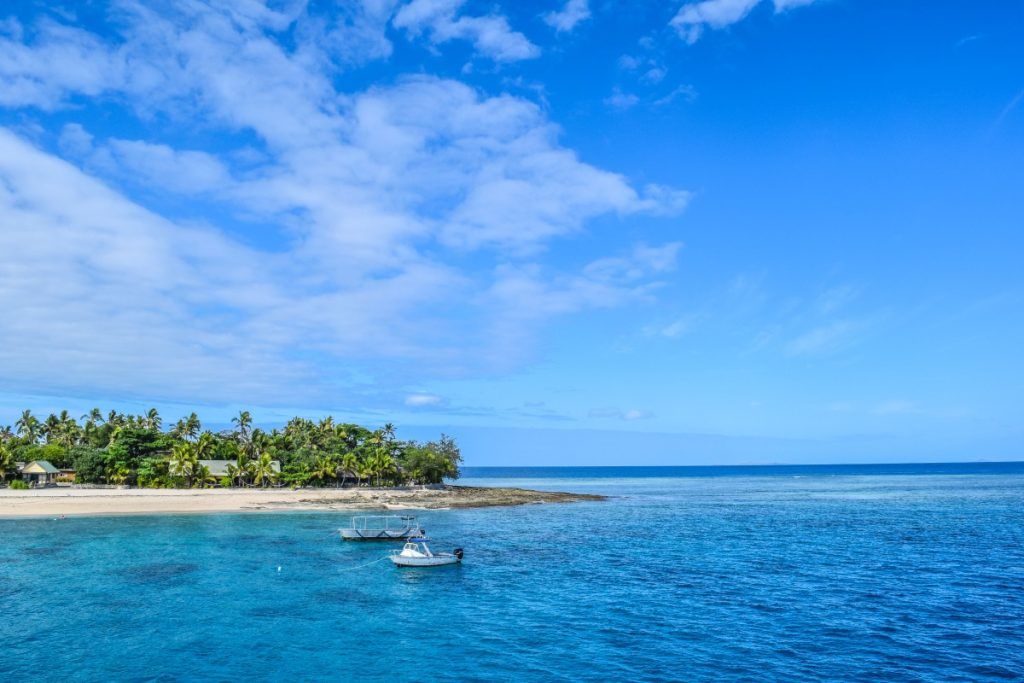 10 Best Resorts in Fiji with Glass-Bottom Boats