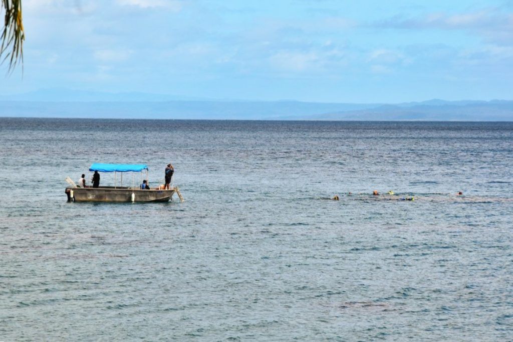 10 Best Resorts in Fiji with Glass-Bottom Boats