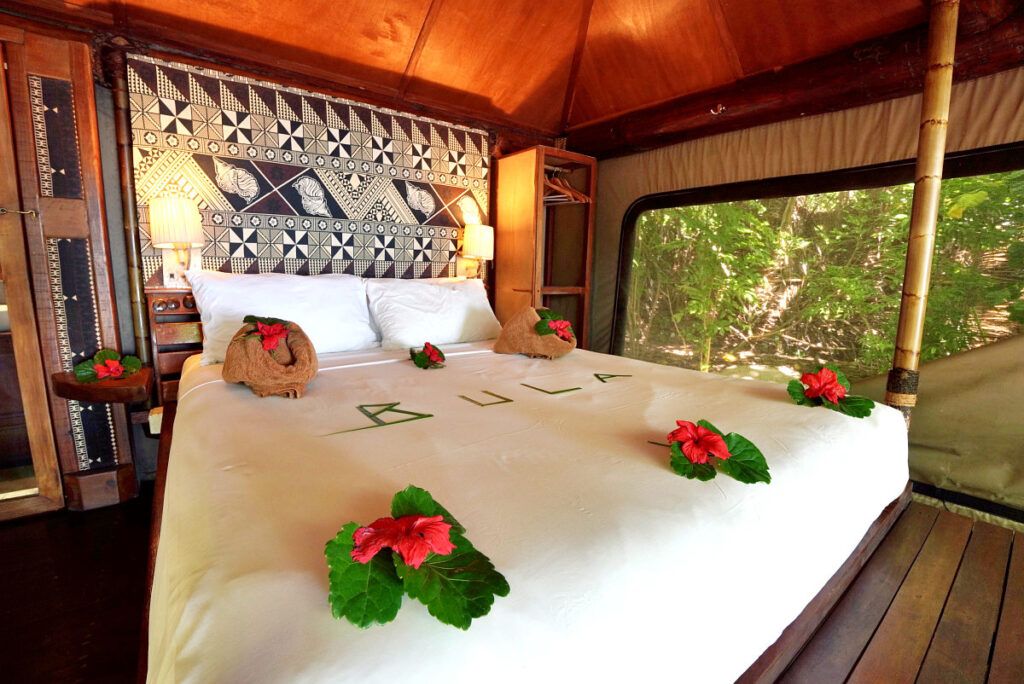 21 BEST Resorts in the Yasawa Islands 🏝️ [2025]