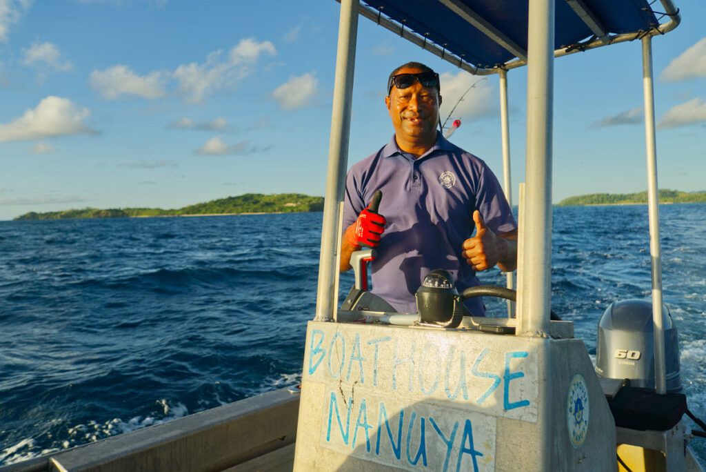 10 Best Fiji Resorts for Swimming with Manta Rays [2025]