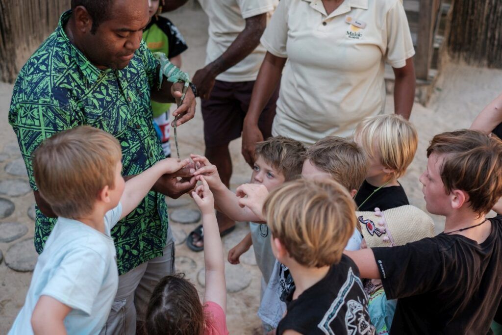 26 BEST Family Resorts in Fiji 👨‍👩‍👦 [2025]