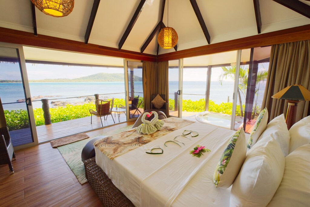 15 Most Romantic Resorts in the Yasawa Islands ❤️ [2025]