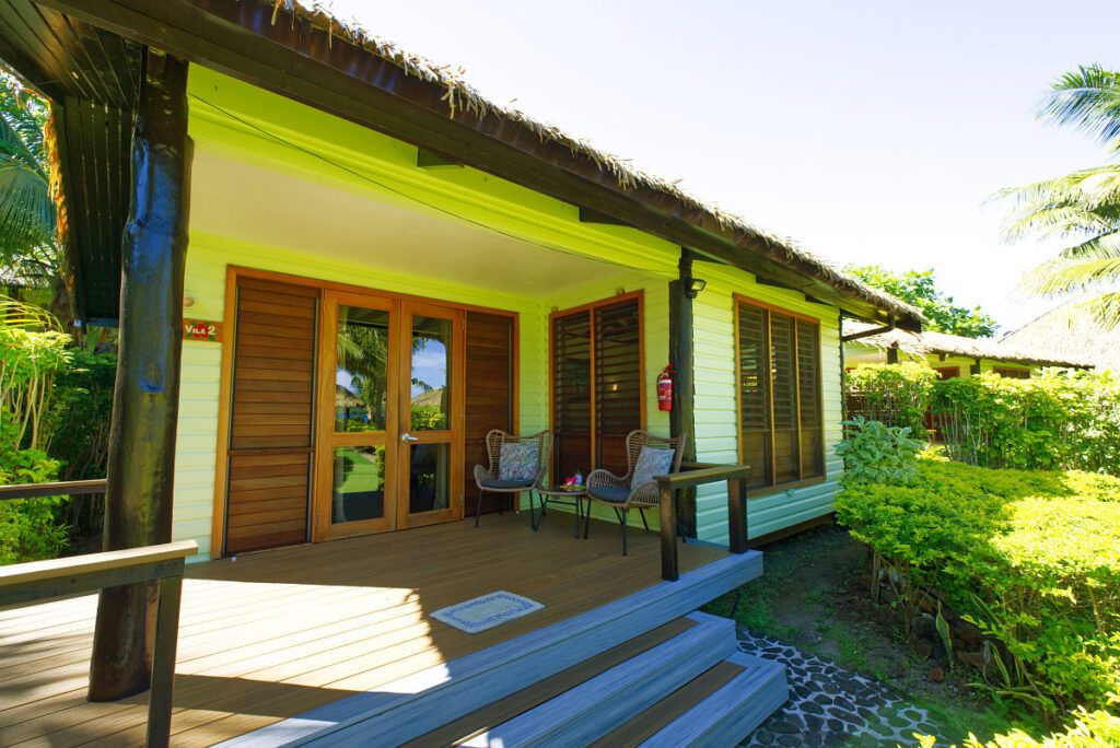 21 BEST Resorts in the Yasawa Islands 🏝️ [2025]