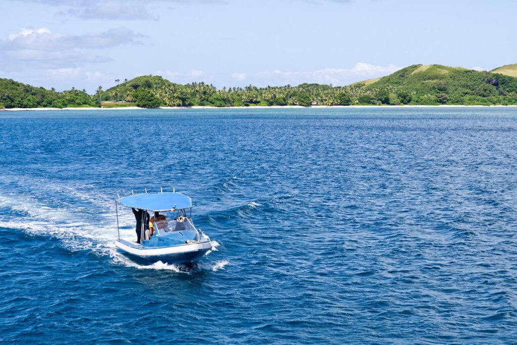 30 BEST Luxury Resorts in Fiji 🍸 [2025]