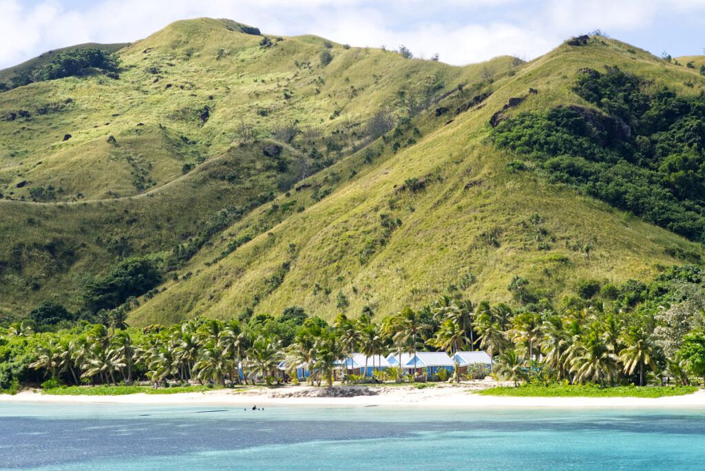 21 BEST Resorts in the Yasawa Islands 🏝️ [2025]
