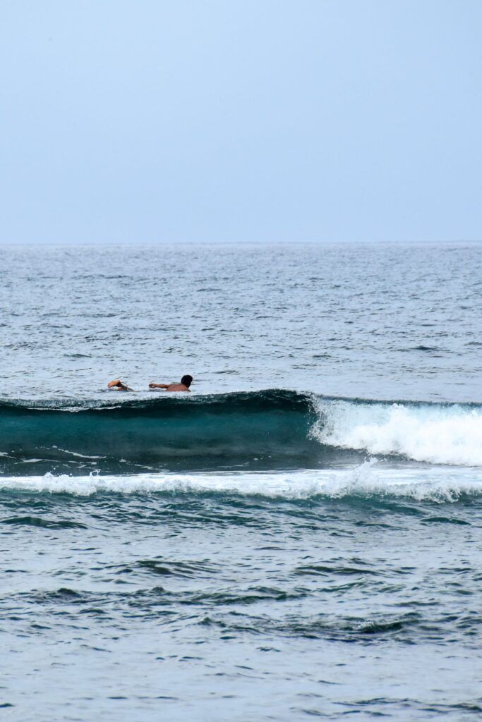 10 Best Surf Spots in the Mamanuca Islands 🤙
