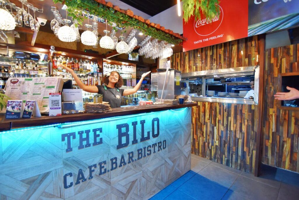 The Food Guide to Denarau: Places to Eat & Food Tours [2025]