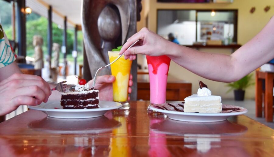 Baravi Handicrafts Cafe, Coral Coast: A FULL Fiji Cafe Review