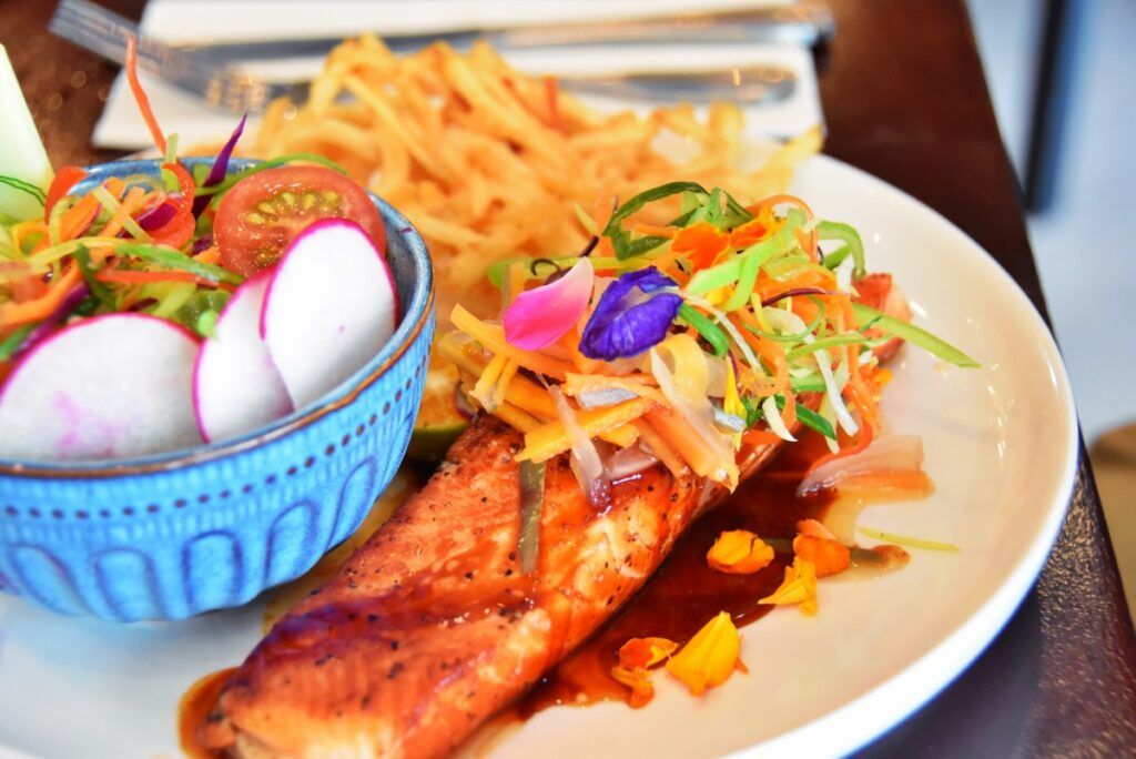 Corner Cafe in Nadi: A FULL Fiji Restaurant Review