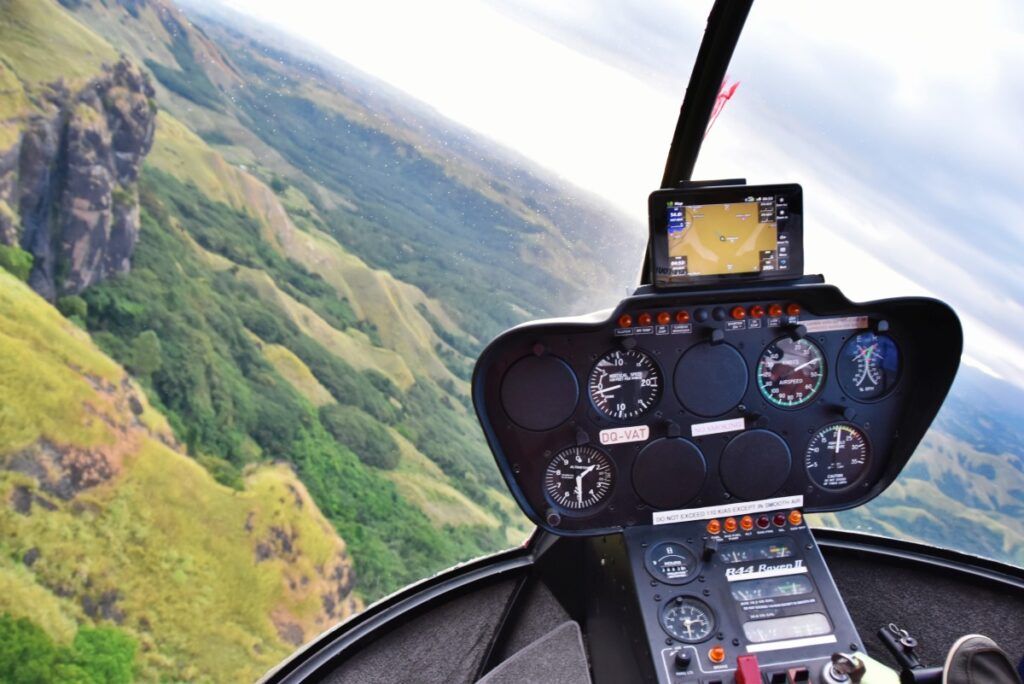 10 Best Scenic Flights in Fiji 🚁🛩️ [2025]