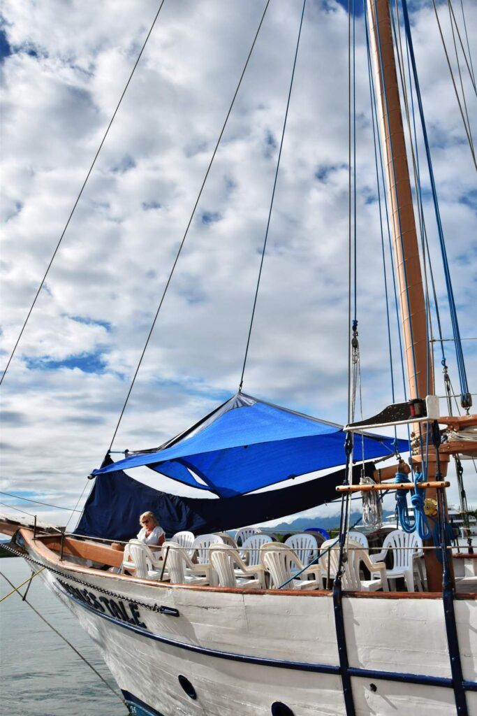 10 BEST Day Cruises in Fiji 🏝️ [2025]