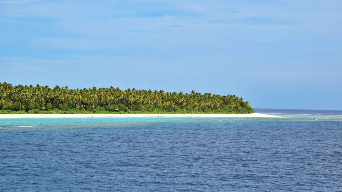 The Complete Travel Guide to the Lau Islands 🏝️ [2025]