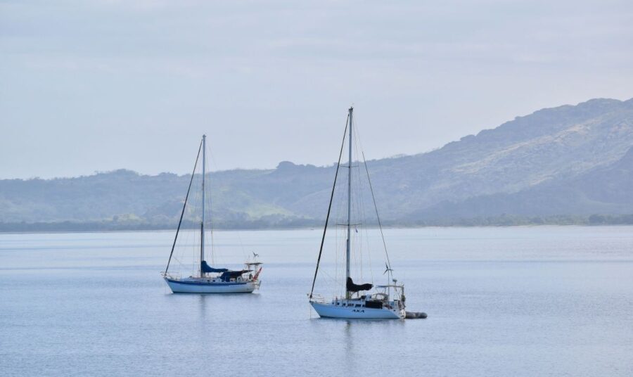 A Sailing Guide to the Mamanuca Islands: Marinas, Moorings & More